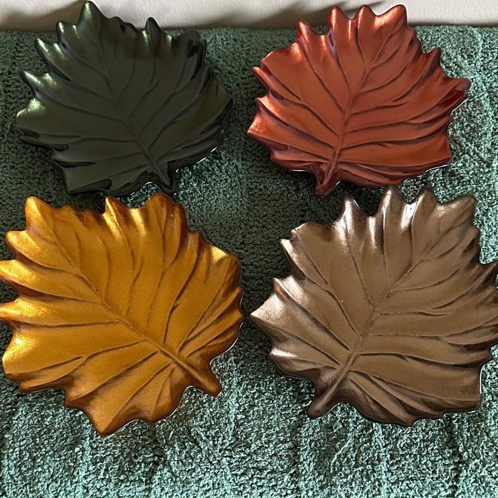 AKCAM Glass Leaf-Shaped Decorative Plate Stunning Colors! Set Of 4 NEW! - Picture 5 of 9